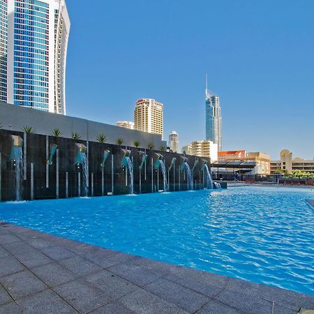 5 Bedroom Executive Sub Penthouse In The Heart Of Surfers With Full Ocean Views - Sleeps 12 - Circle On Cavill Amazing!! โกลด์โคสต์ ภายนอก รูปภาพ
